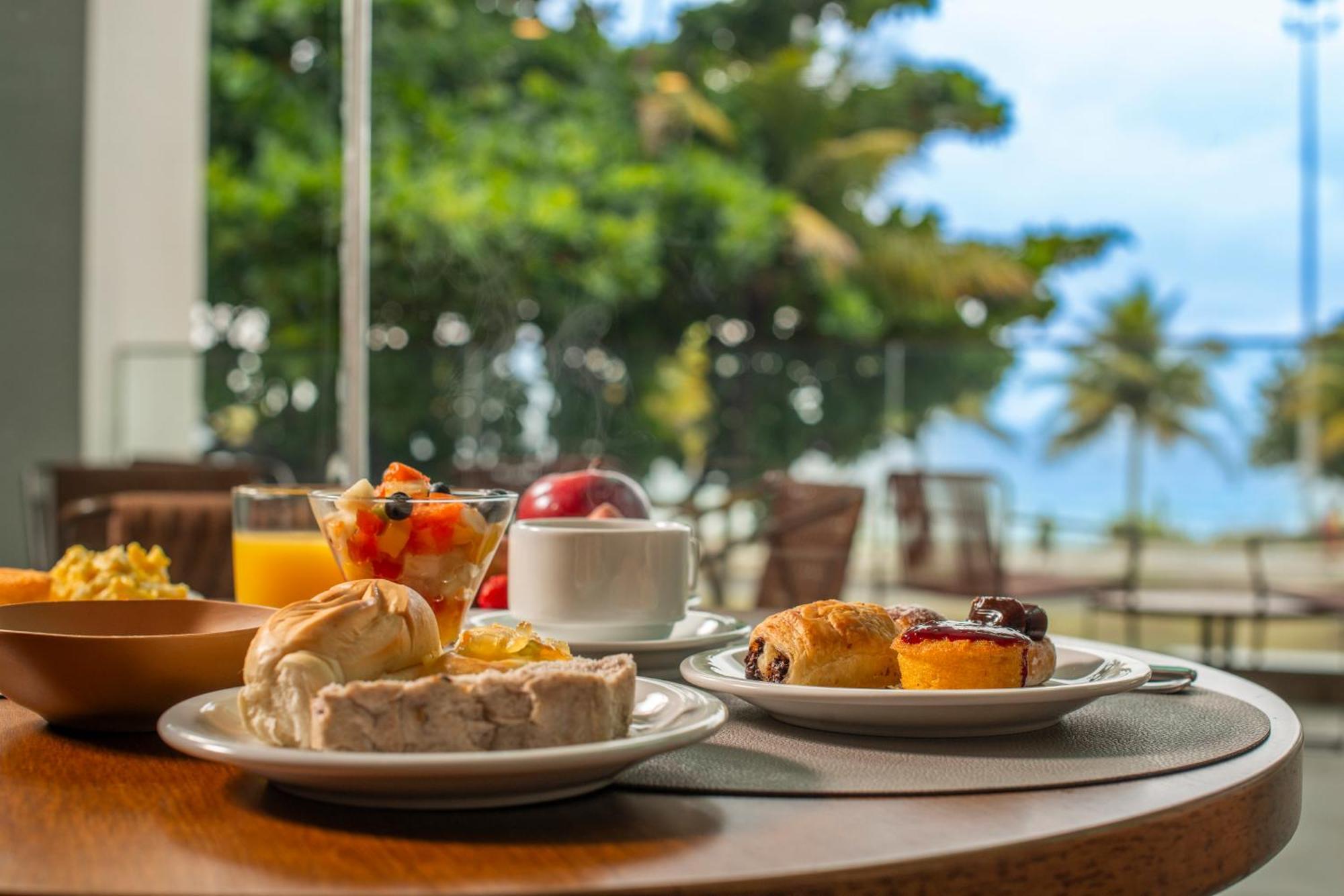 Lifestyle Laghetto Collection Hotel Rio de Janeiro Ngoại thất bức ảnh Breakfast at the hotel