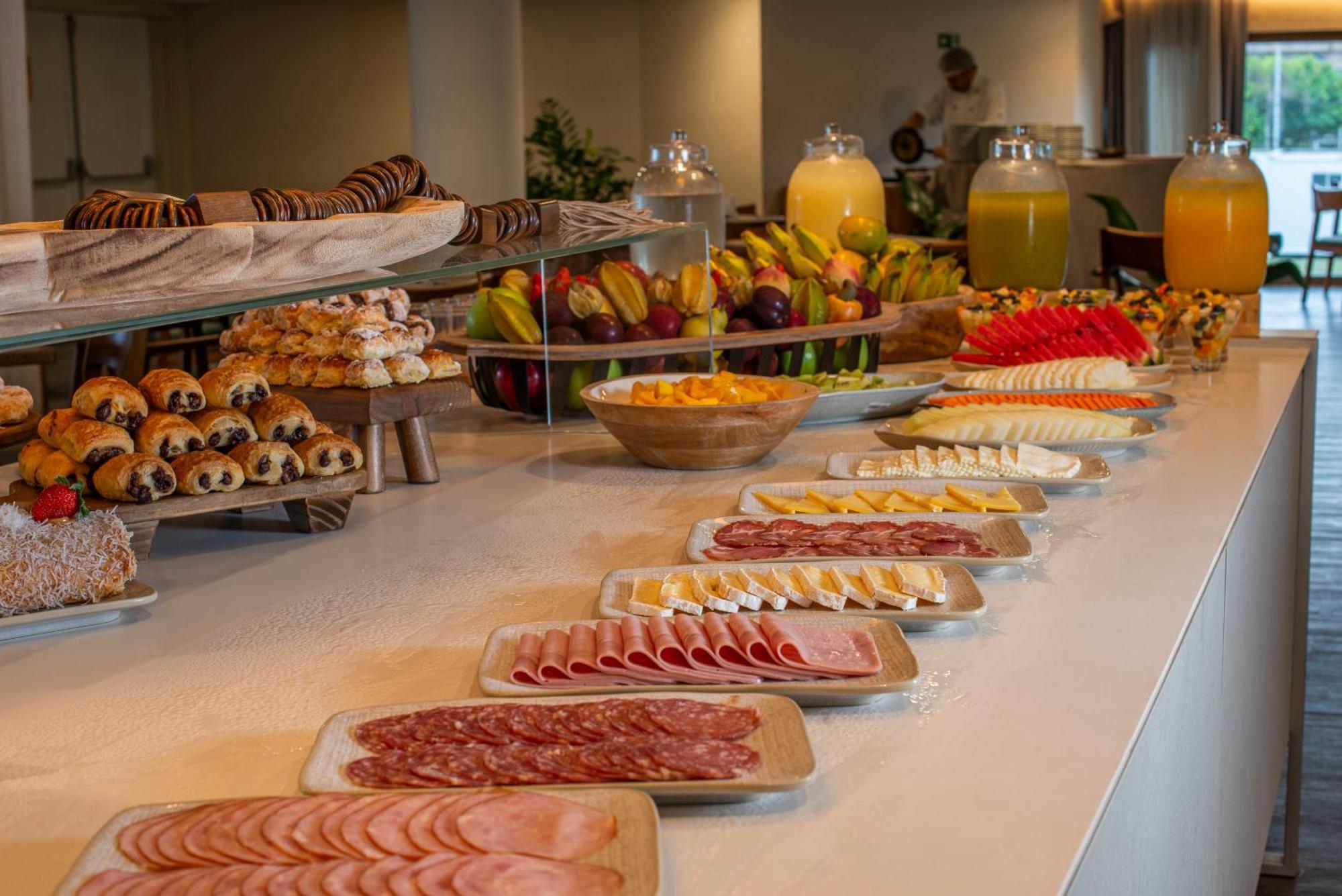 Lifestyle Laghetto Collection Hotel Rio de Janeiro Ngoại thất bức ảnh A buffet
