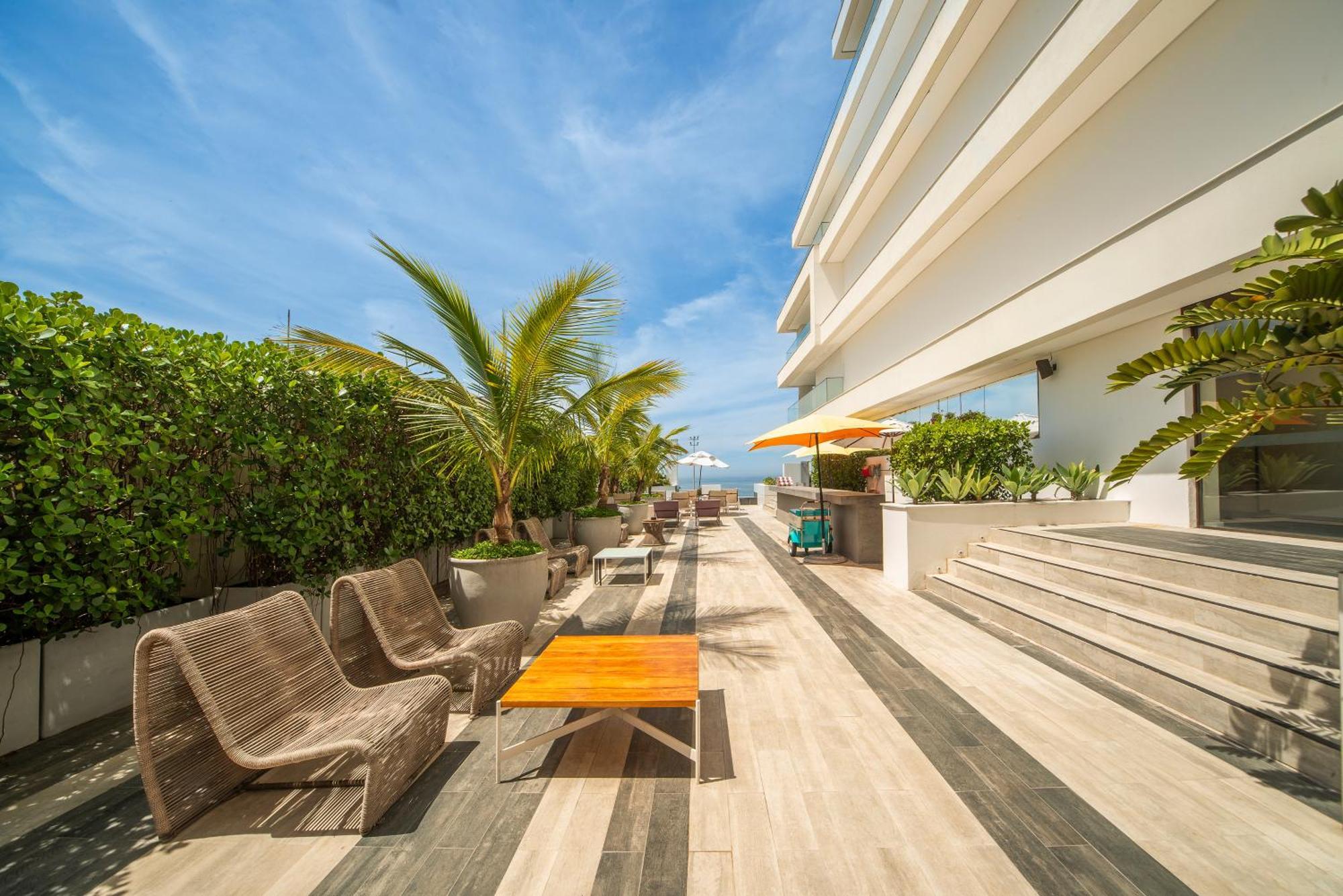 Lifestyle Laghetto Collection Hotel Rio de Janeiro Ngoại thất bức ảnh The rooftop pool at the W South Beach